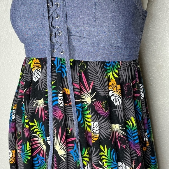 Hello Kitty Strapless Top Sz Medium - Picture 2 of 5